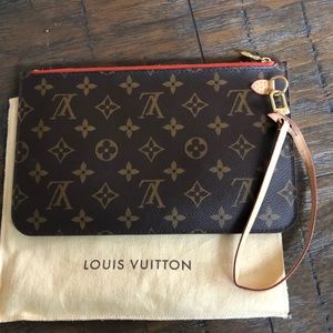 Authentic Louis Vuitton Pouchette